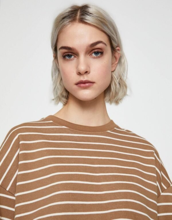 Basic Stripe Print Sweatshirt - Image 2